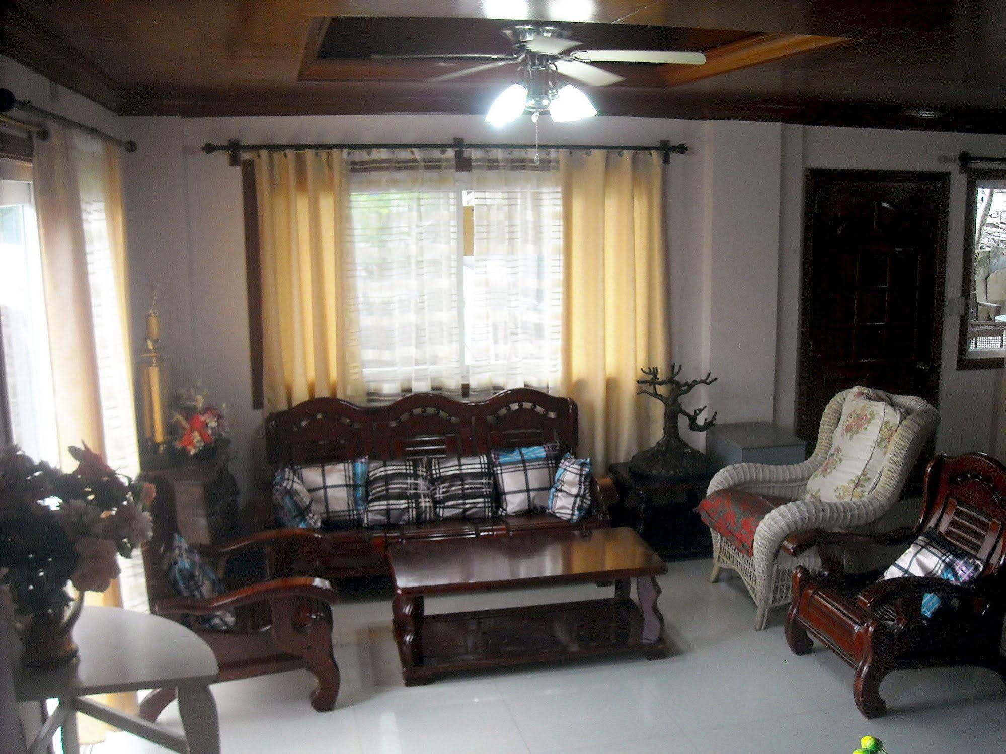 Cebu Guest Inn Exterior photo